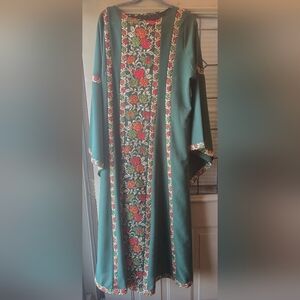 luxurious Emerald-green floral abaya (2 pieces Underdress & Abaya)